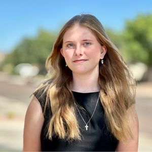 Meet your Posher, Whitney